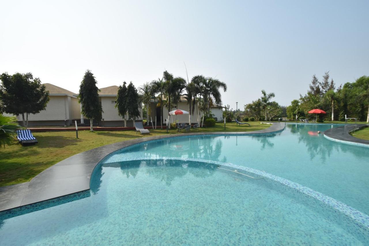 Samudra Resorts And Spa Puri Exterior foto