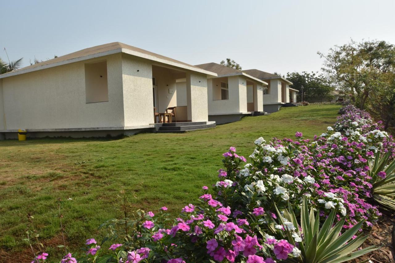 Samudra Resorts And Spa Puri Exterior foto