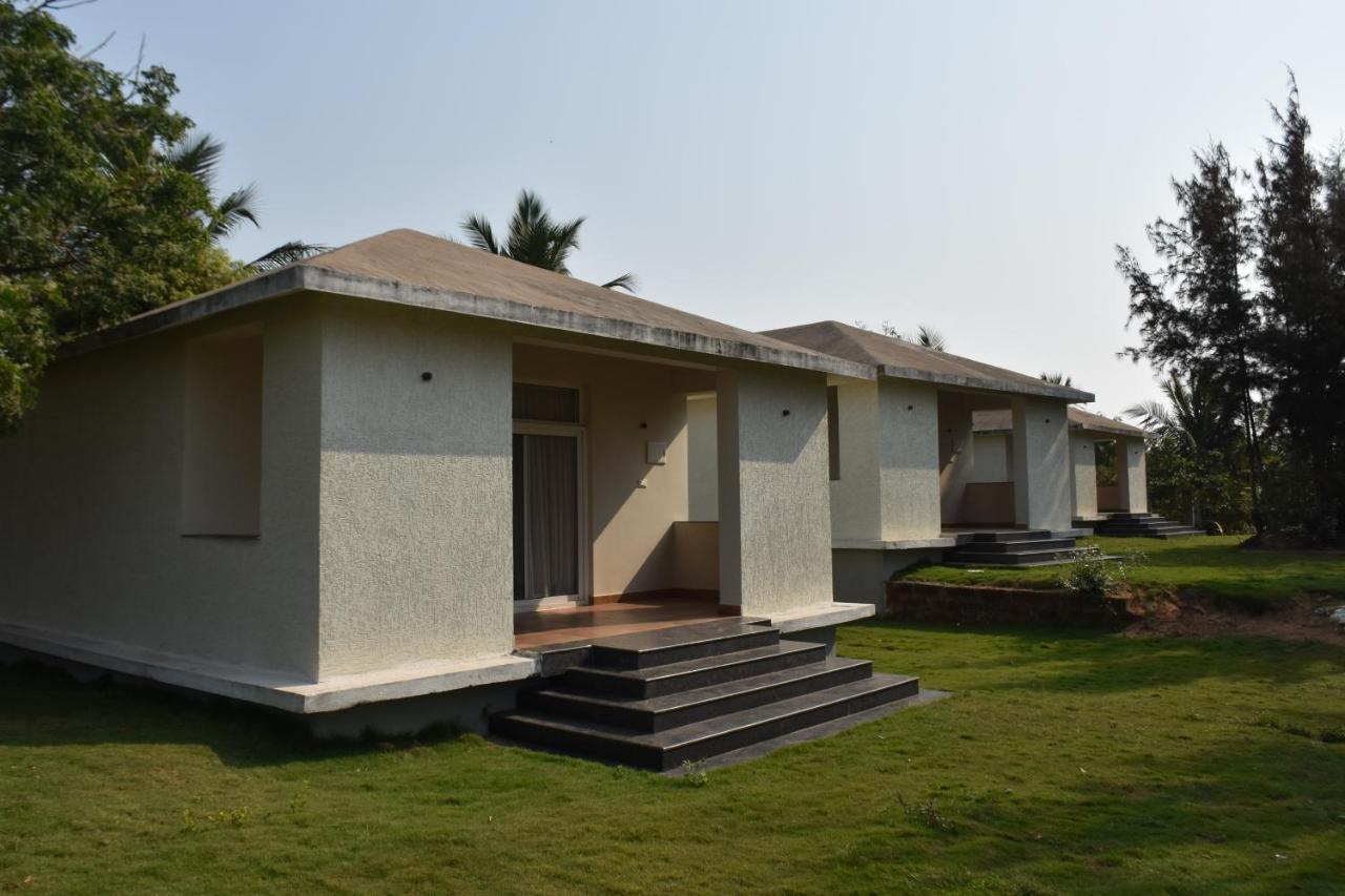 Samudra Resorts And Spa Puri Exterior foto